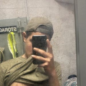 Meet your Posher, Emmanuel